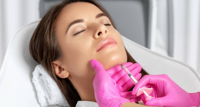 Çene Dolgusu (Jawline) İzmir