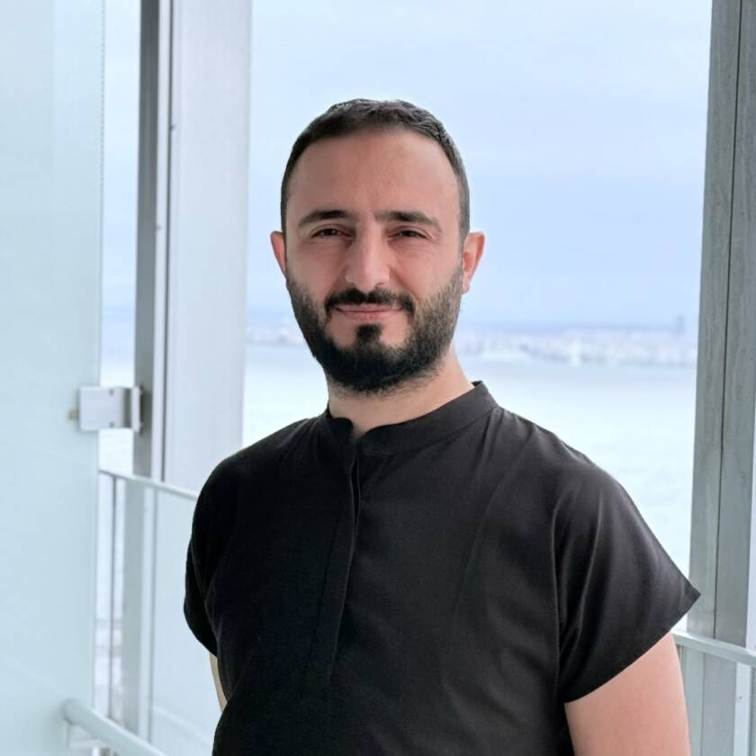 Op. Dr. Mustafa Yazır