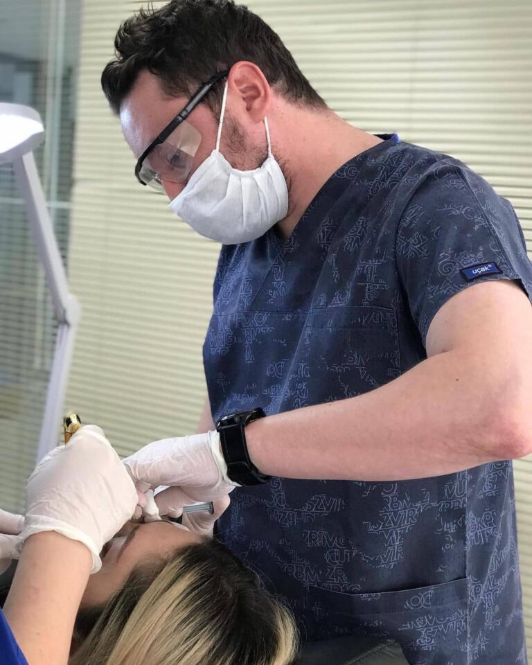 5 En İyi İstanbul Burun Estetiği Doktoru