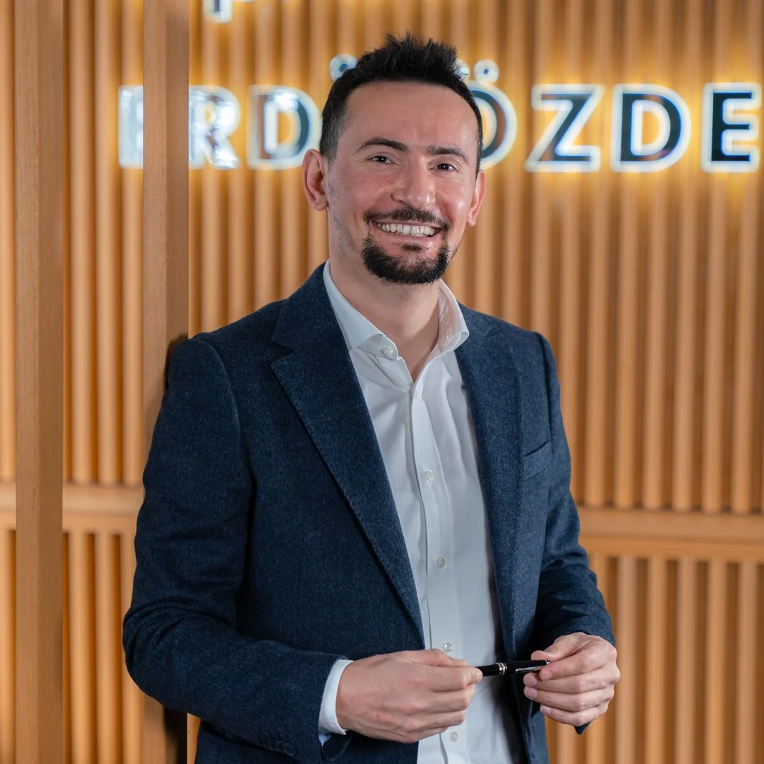 Op. Dr. Erdi Özdemir