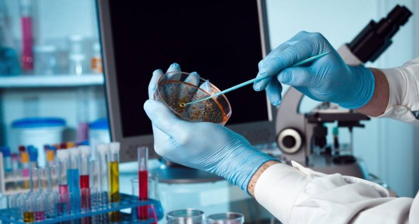 İzmir Enfeksiyon Hastalıkları Doktorları