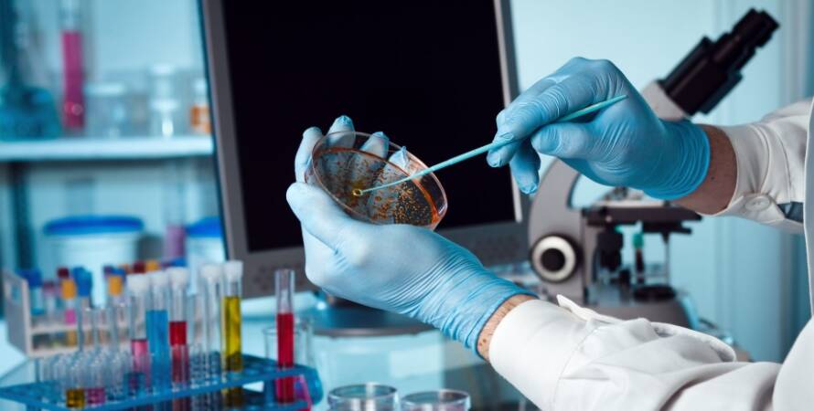 İzmir Enfeksiyon Hastalıkları Doktorları